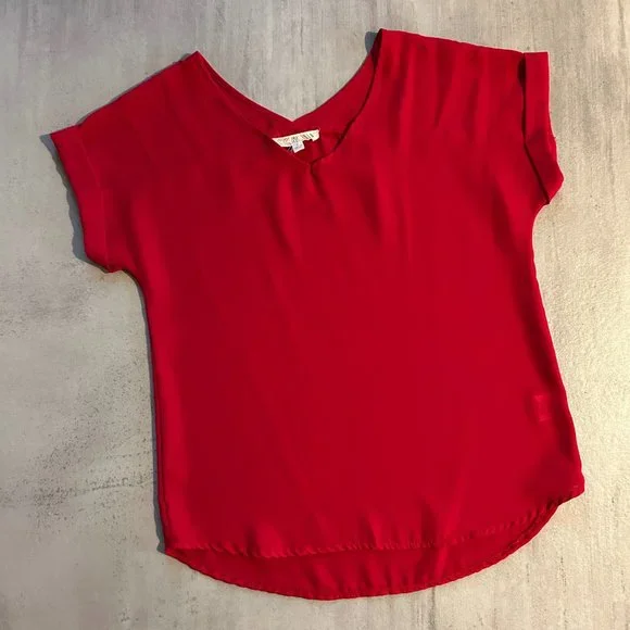 Pink Rose | Lightweight Short Sleeve Top | Red | Small - Picture 1 of 6